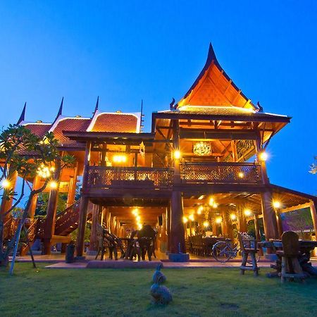 Bueng Bua Thong Resort Ban Huai Yai Ngoại thất bức ảnh