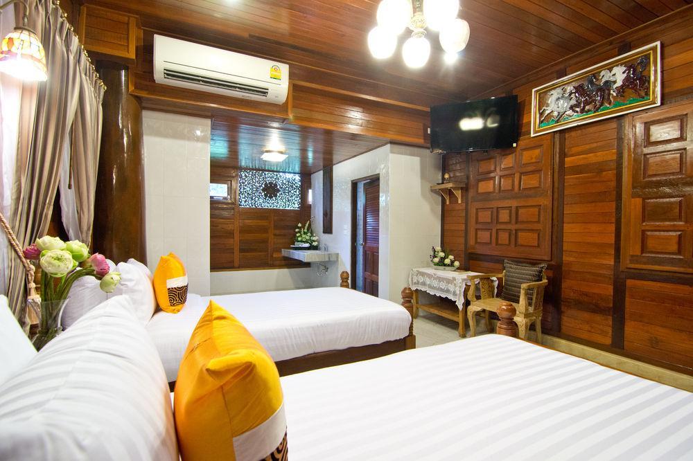 Bueng Bua Thong Resort Ban Huai Yai Ngoại thất bức ảnh